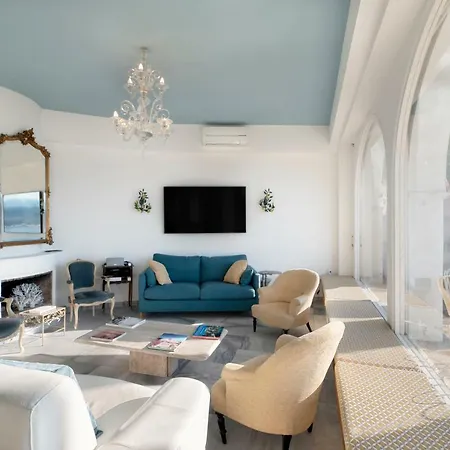 Villa Chateau Des - Five Stars House *