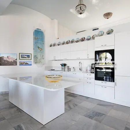 Chateau Des - Five Stars House Villa